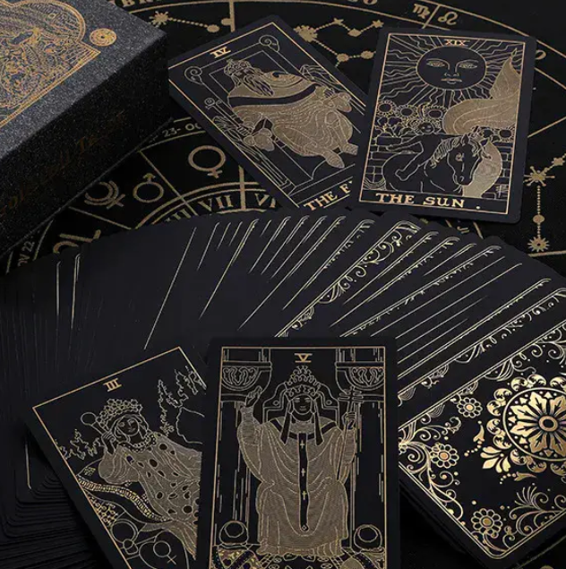 Bagaimana Cara Membaca Kartu Tarot untuk Pemula?
